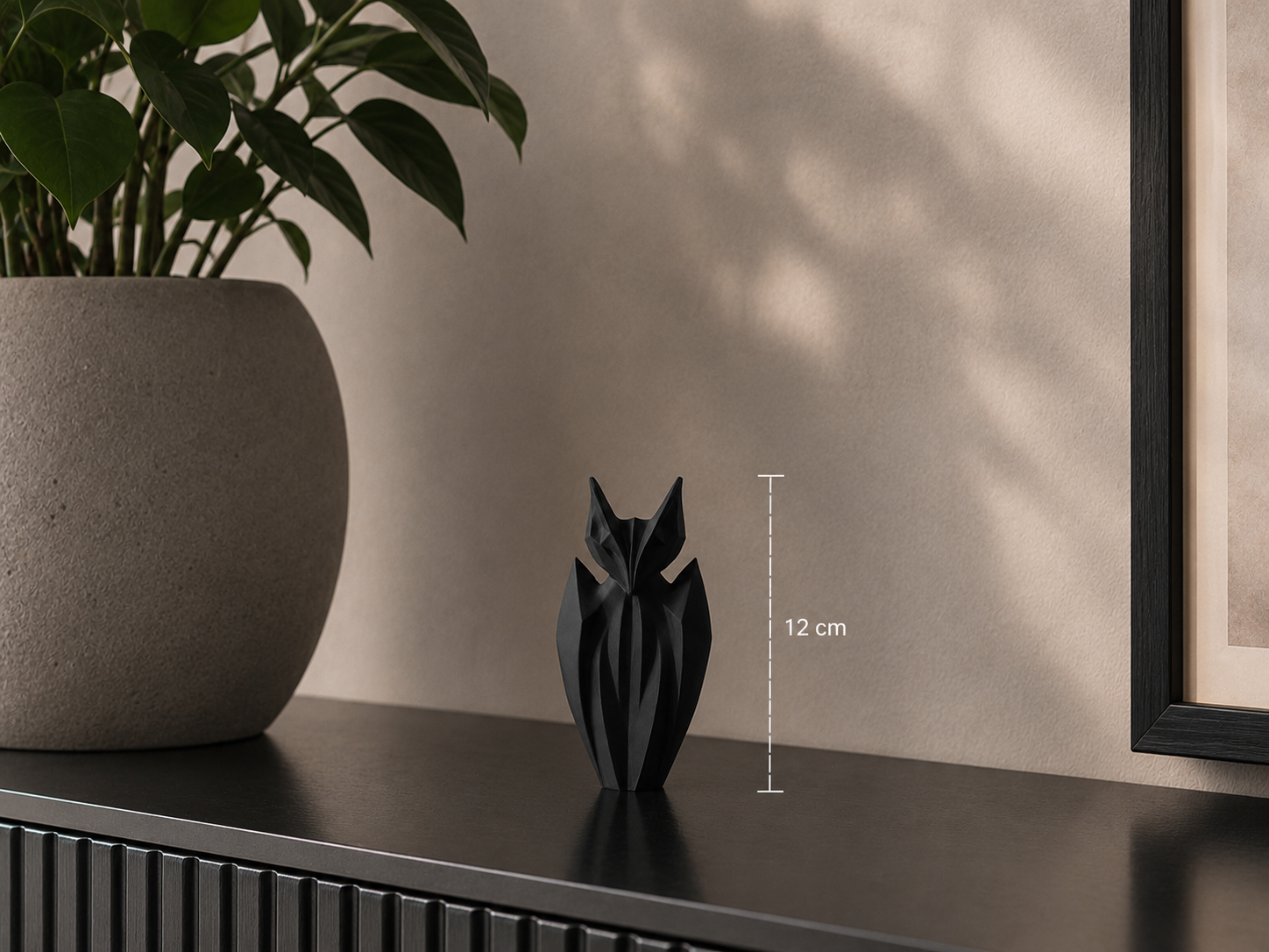 Minimalistyczna Figurka Nietoperza